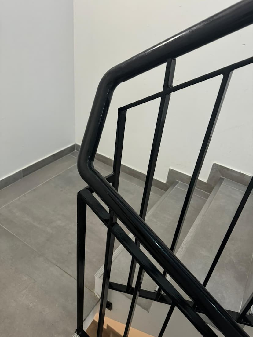 Pose de garde corps pour un immeuble